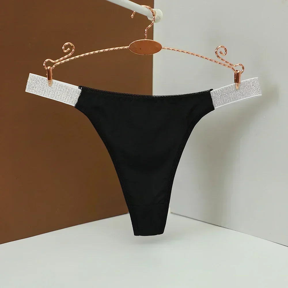 Majtki typu stringi